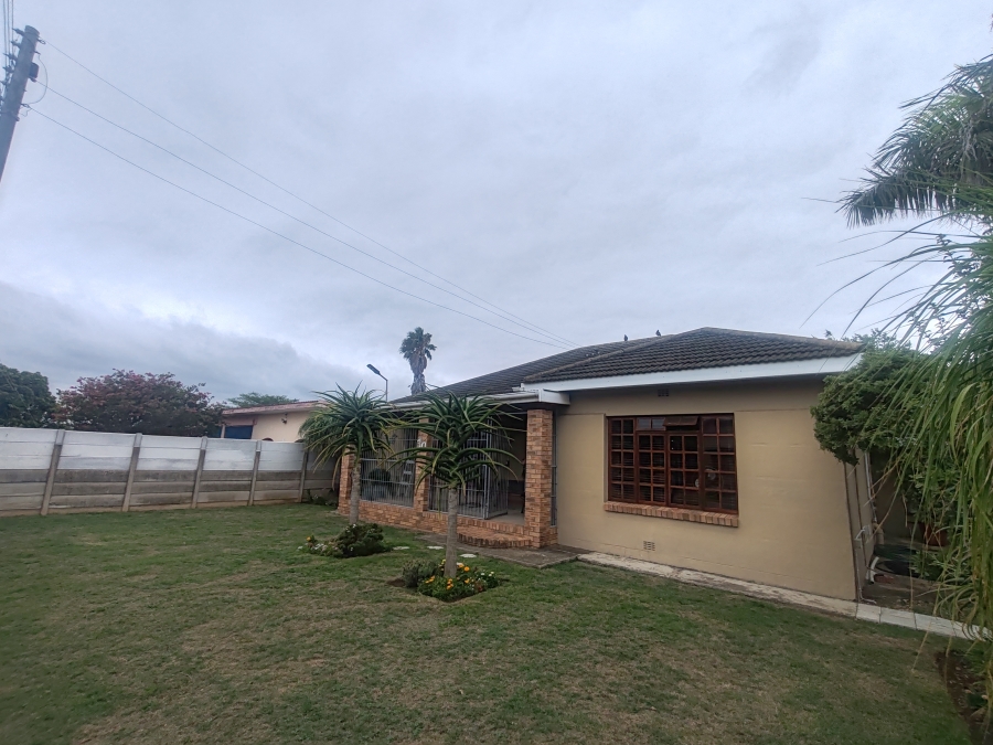 3 Bedroom Property for Sale in Bothasrus Eastern Cape